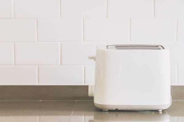 6 Shade Settings & Bagel Defrost: The Ultimate Stainless Steel Toaster!