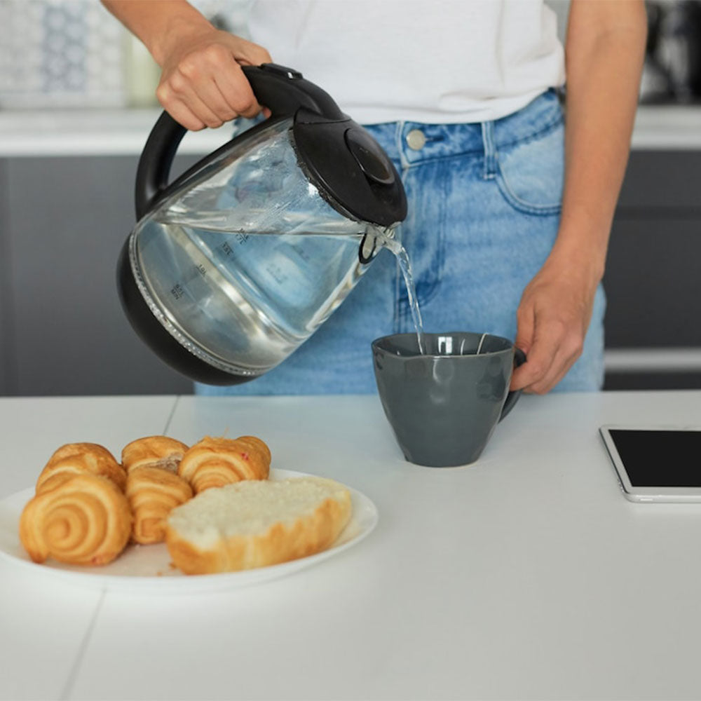 A Quick & Easy Guide to Making Tea with an Electric Kettle