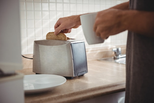 Toast Perfectly with Stainless Steel Toaster: 6 Bread Shade Settings & More!