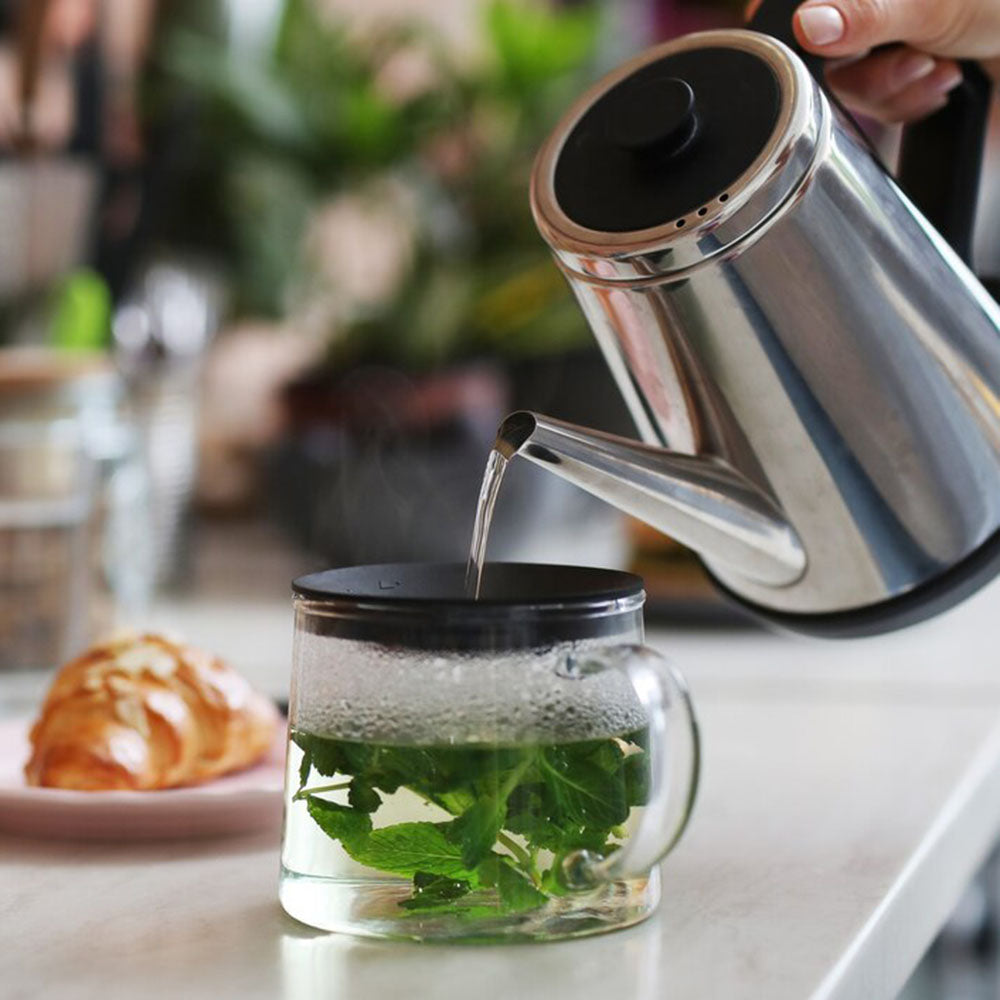 Glass Kettles for a Stylish, Functional Kitchen